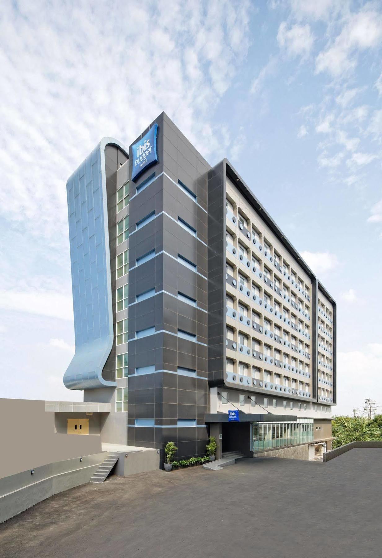 Ibis Budget Jakarta Airport Tangerang Exterior foto